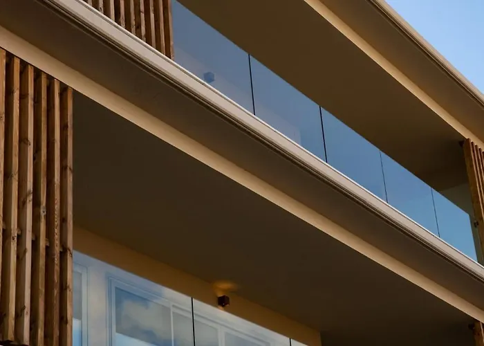 Kora Tigot Гольф-дель-Сур