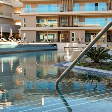 شقة فندقية Kora Tigot 4*