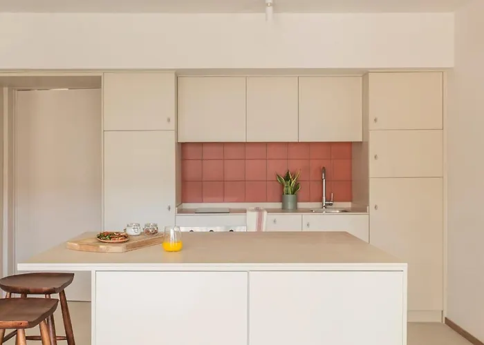 Ξενοδοχείο με διαμερίσματα Kora Tigot