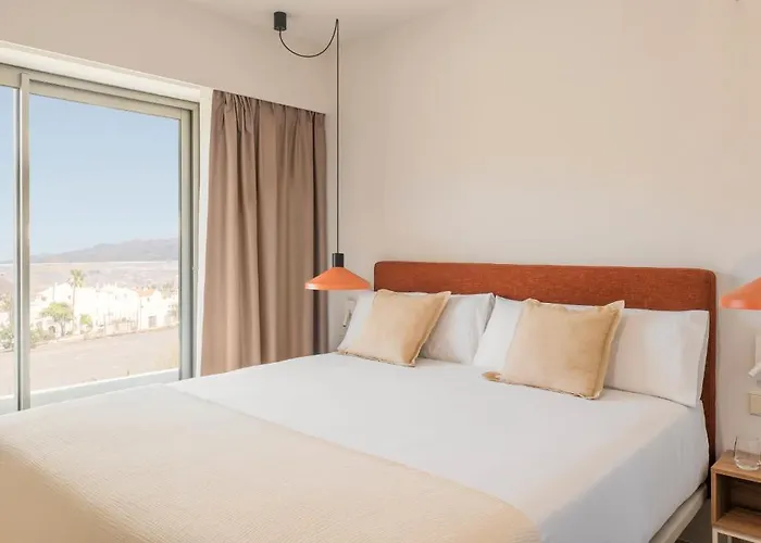 アパートホテル Kora Tigot ゴルフ・デル・スル